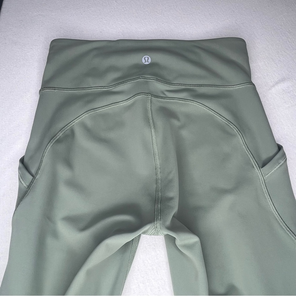 Lululemon Invigorate High-Rise Tight 25" in Grey Sage Size 4 - Picture 6 of 12